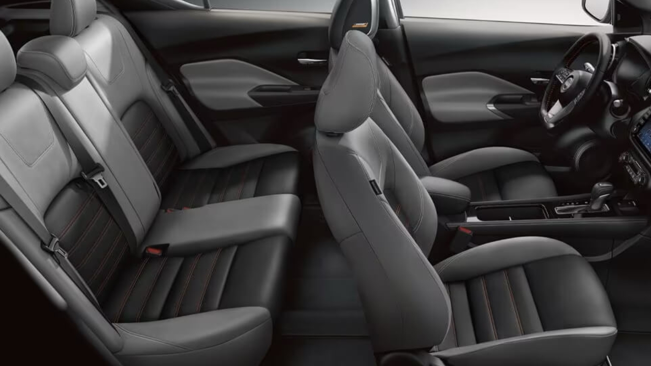 vue de l'habitacle d'une Nissan Kicks 2025