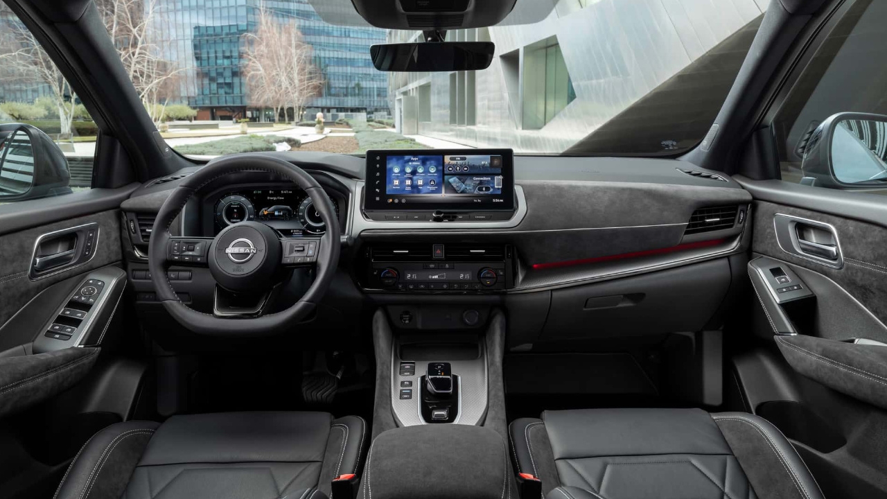 vue de l'habitacle et du tablea ude bord d'une Nissan Qashqai 2025